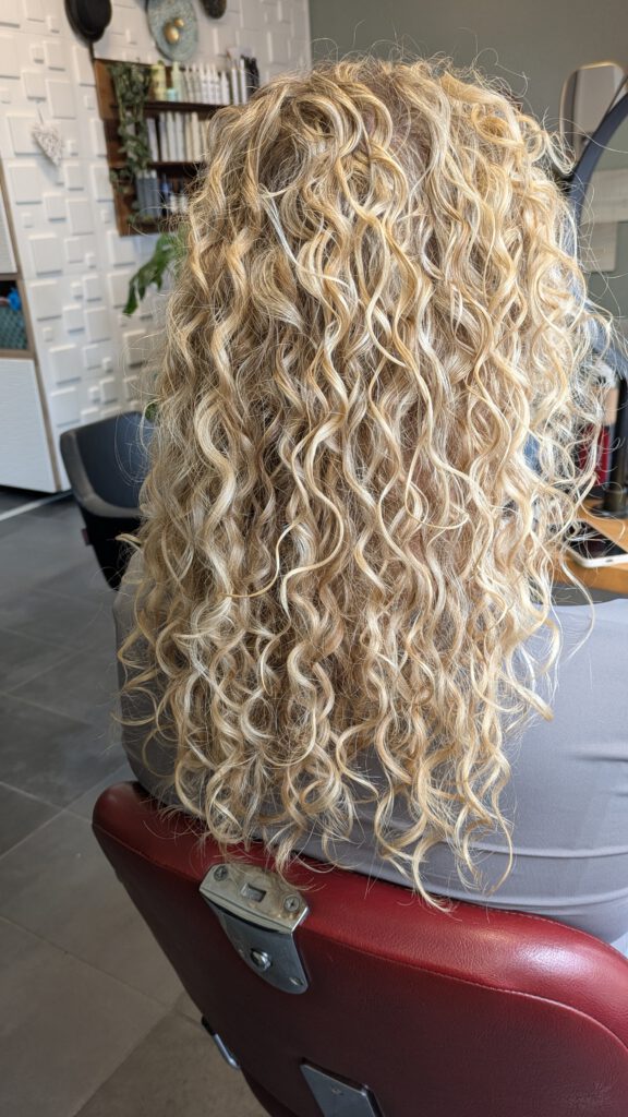 Highlichts in krullend haar